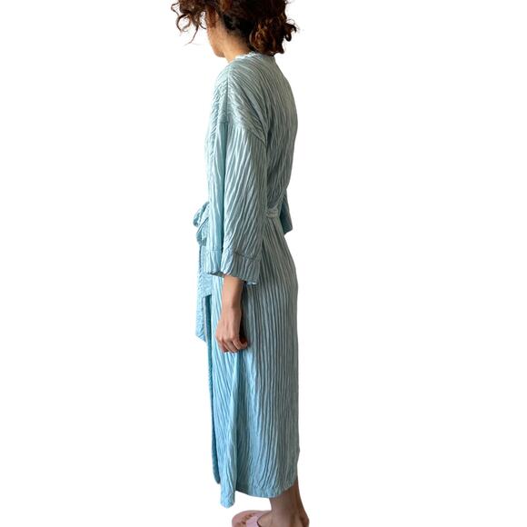 Vintage Adonna Pale Blue Crinkle Fabric House Bath Robe - Picture 3 of 5